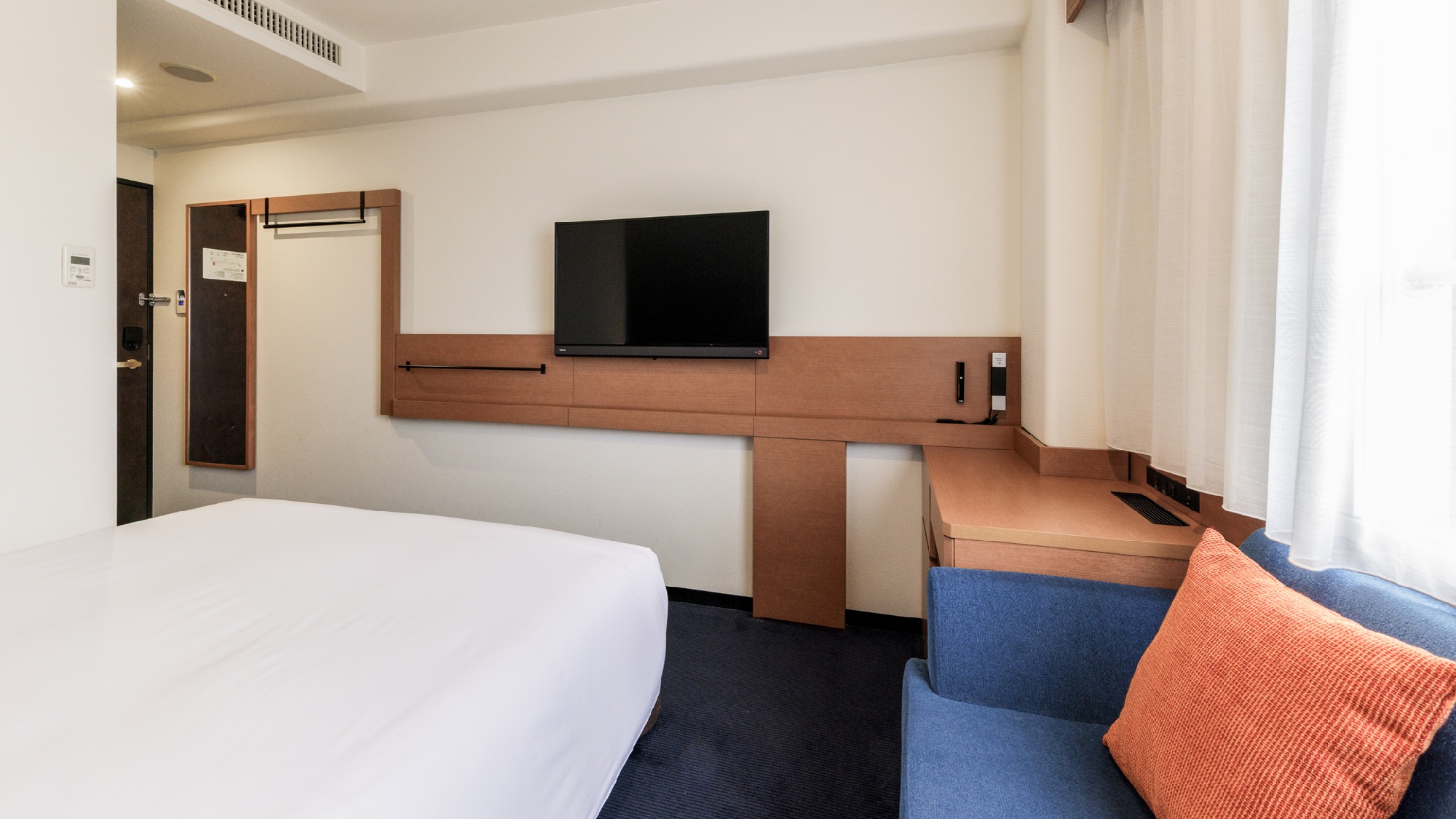 DOUBLE/ダブル14.4㎡(ベッド幅：163cm&times;195cm1台)