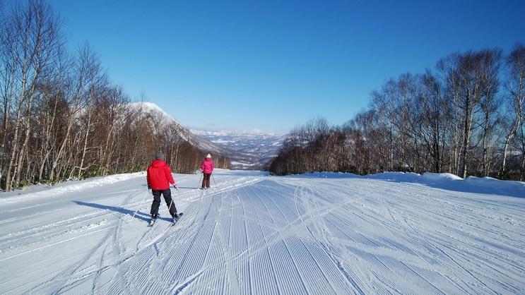 【ニセコ・ルスツスキー場送迎付き】北海道の冬を満喫！スキー場送迎付きプラン＜朝食付き＞