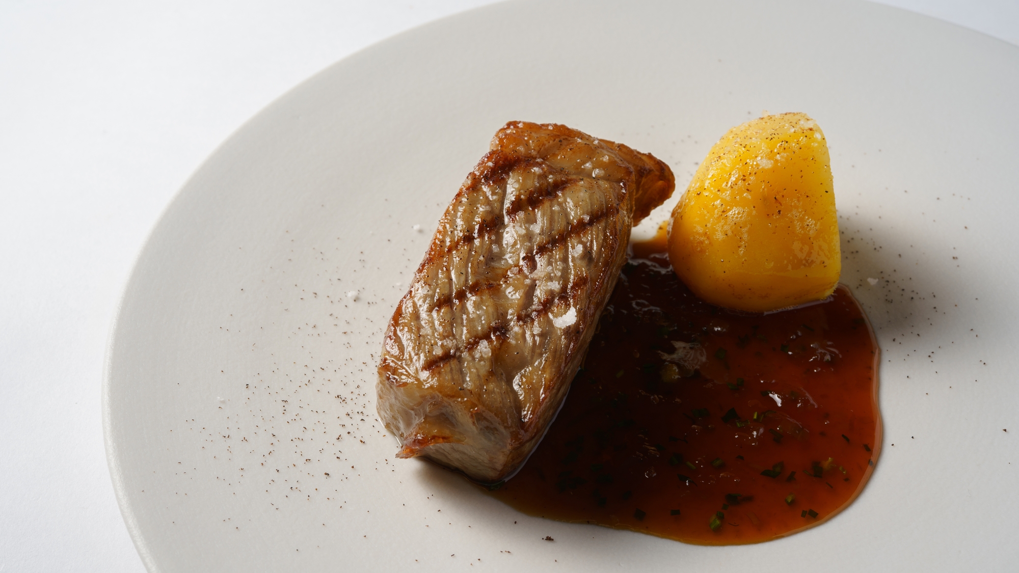 ◆マンスールコース「厳選した北海道産黒毛和牛のロティ」　※夕食イメージ