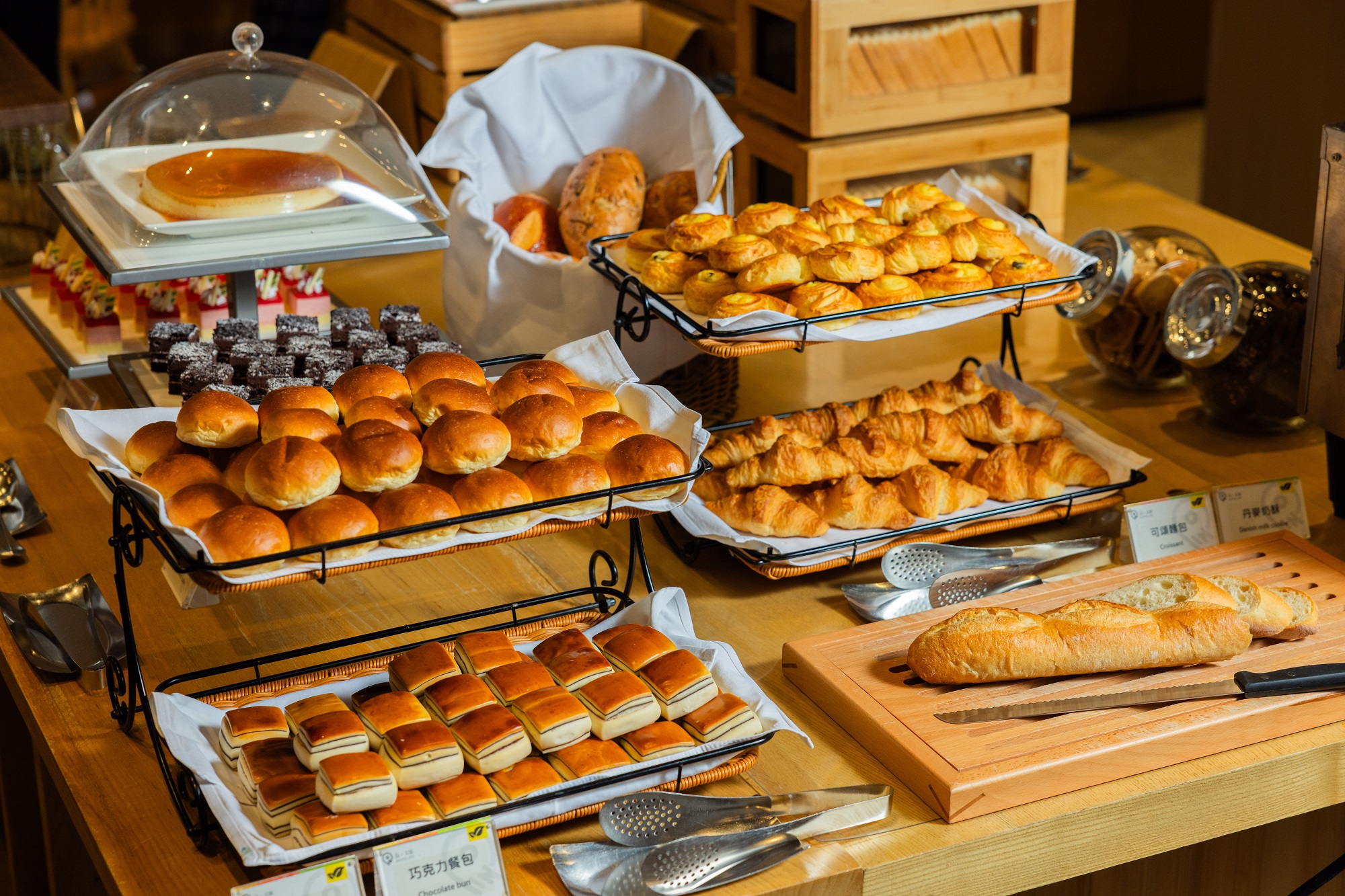 ビュッフェ式朝食