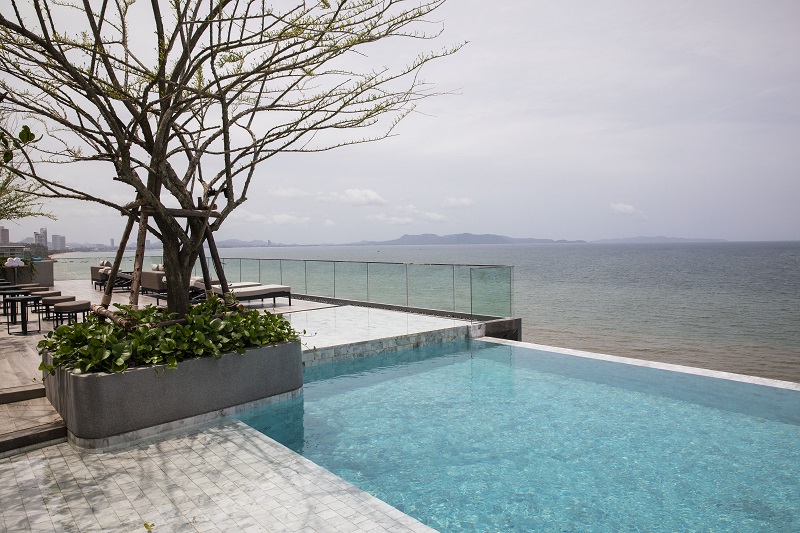 インフィニティプール