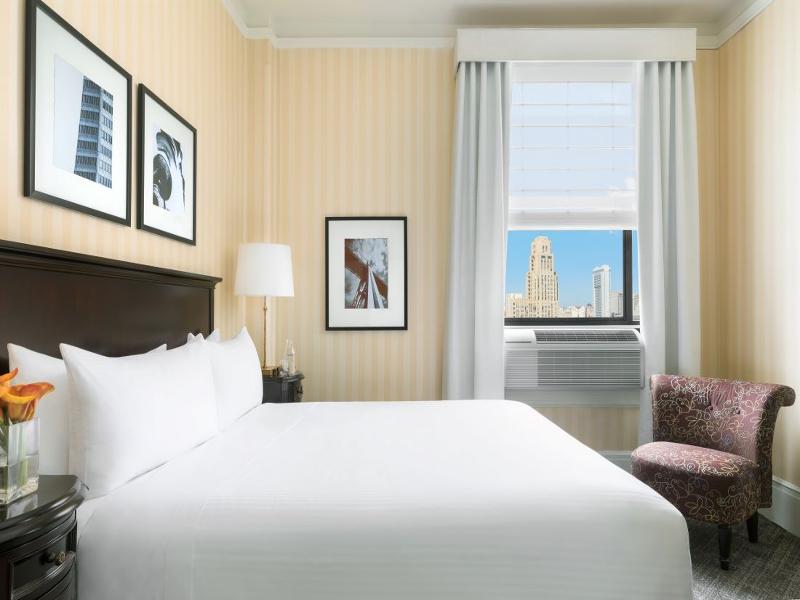 スーペリア　キングベッド1台