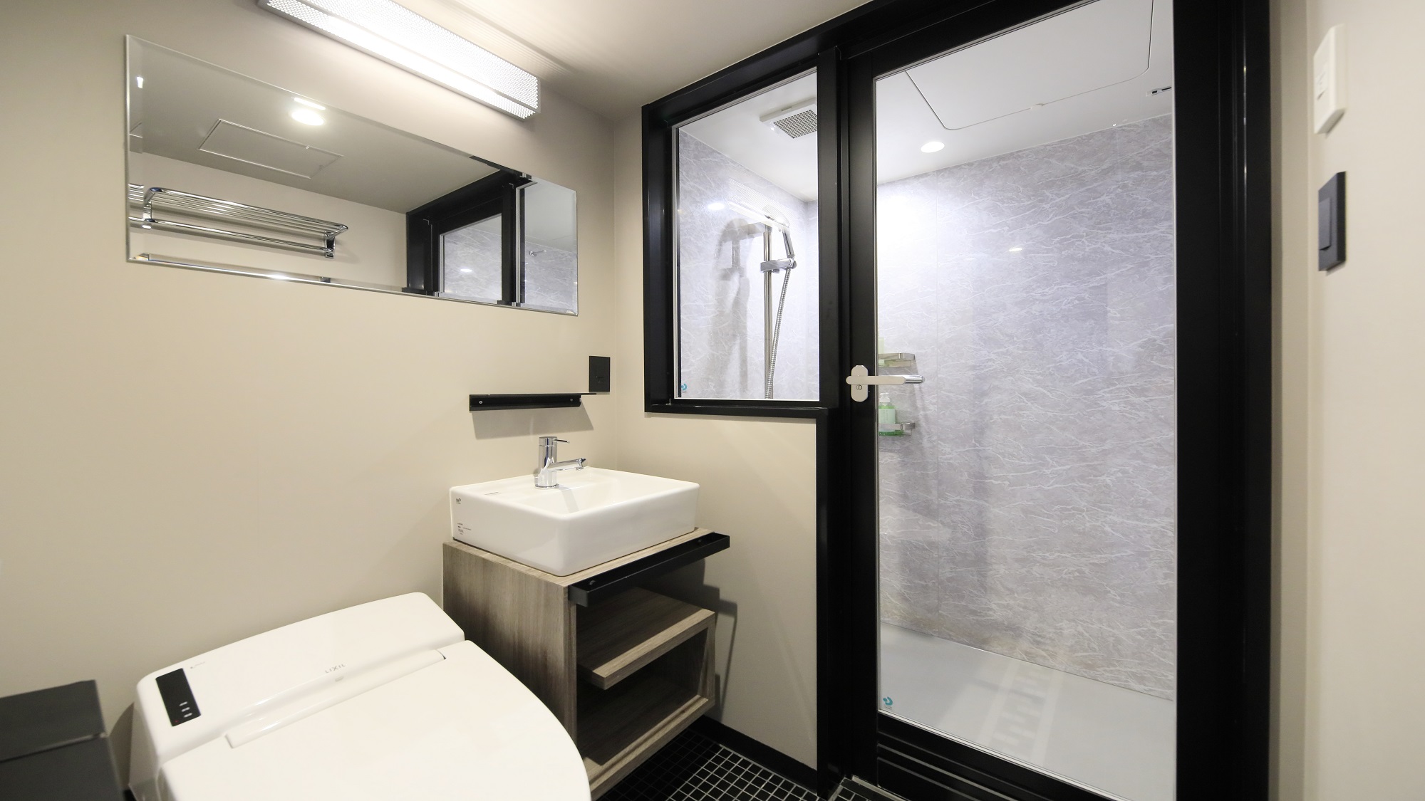 【モデレートクイーン＋バンクベッド】