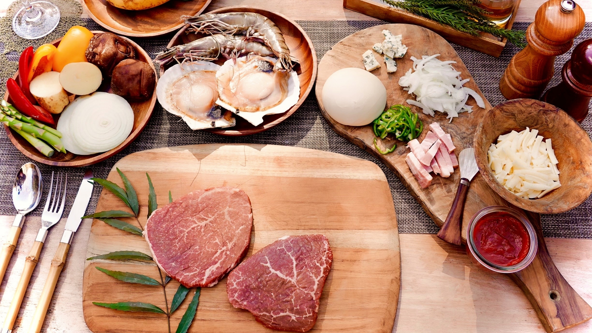 *【食材セット（国産肩三角ステーキ）】柔らかさと旨味が絶妙な極上肉。