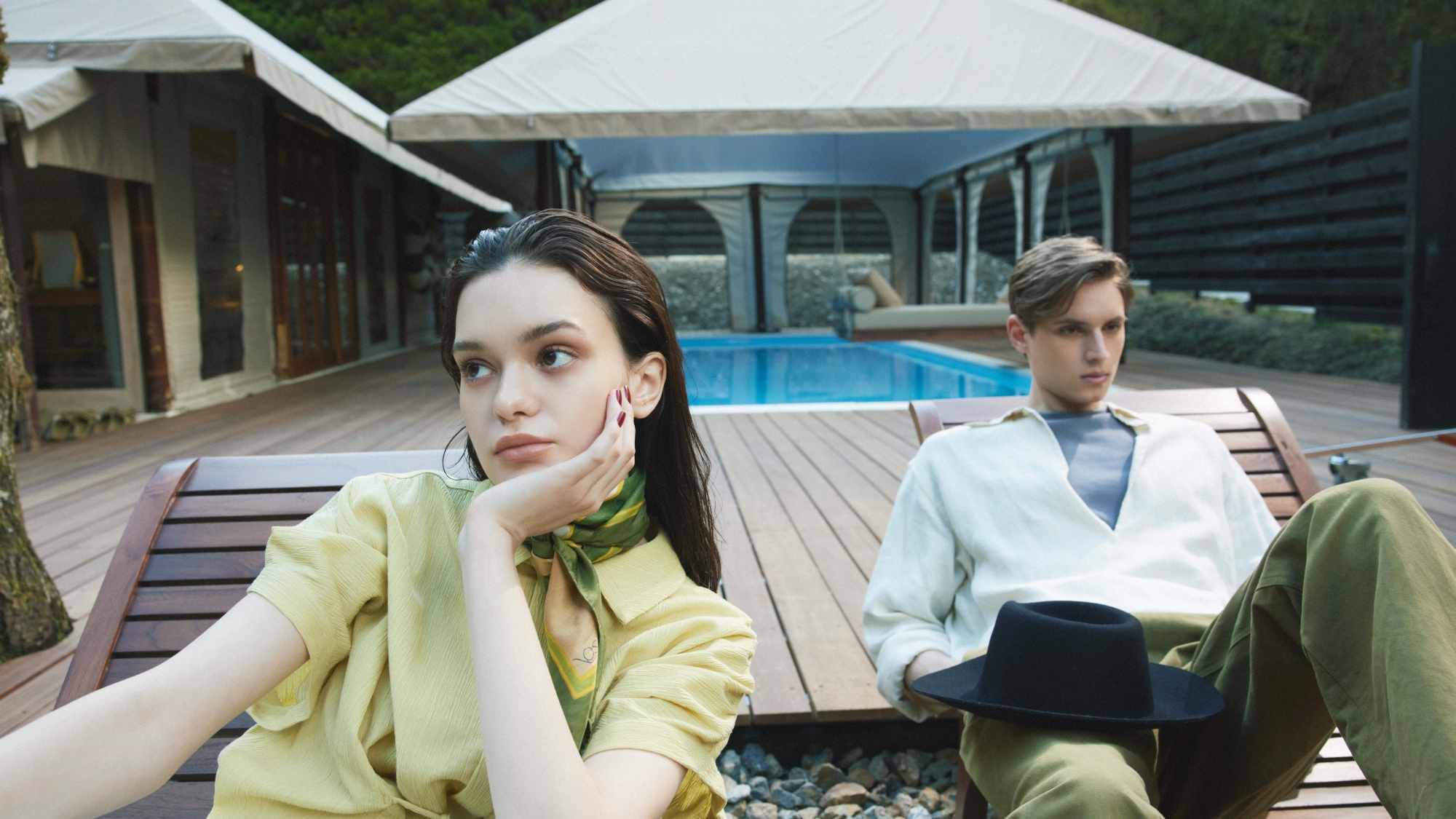 *【プールサイド】自然と調和したラグジュアリーな空間。