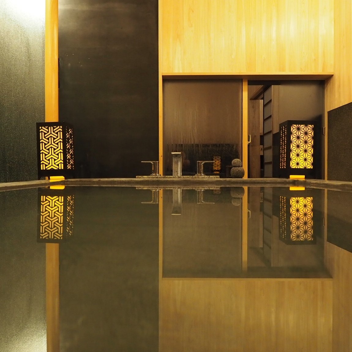 【12月限定】庄原の古民家で味わう！海と山の幸の“極上カニ鍋体験プラン”〜大人のシェア旅〜