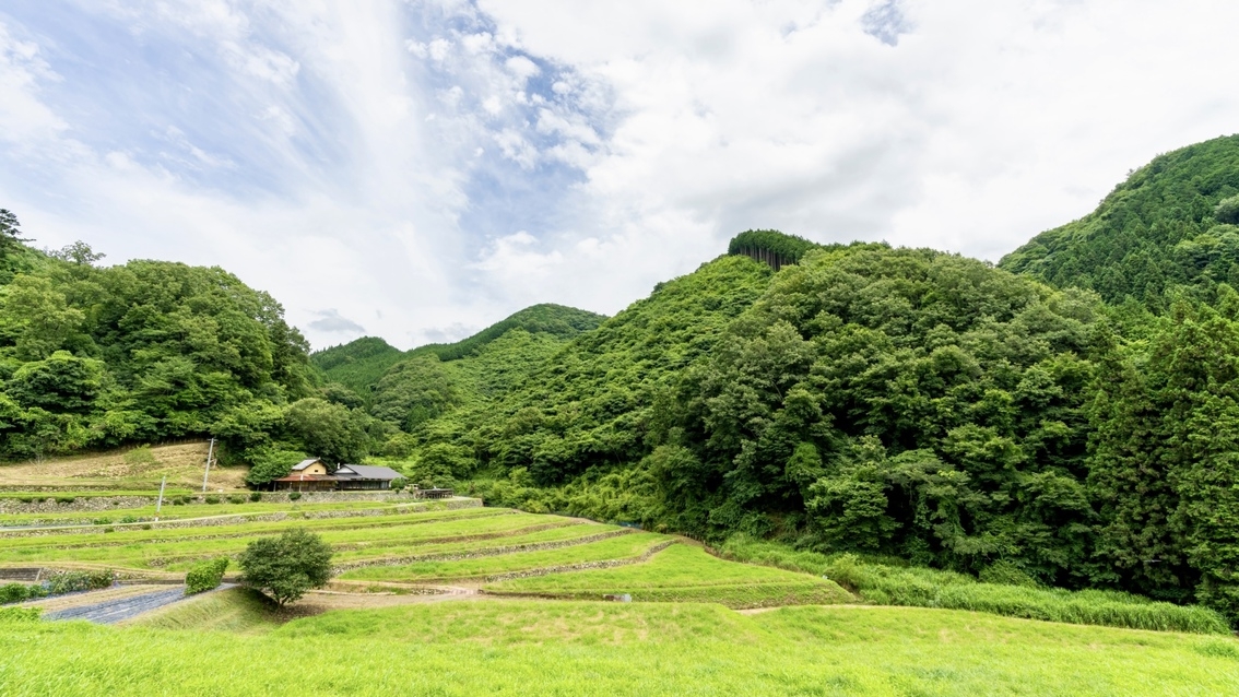 【7月平日限定】4名以上で1人9，800円！里山の古民家をみんなで貸切〈素泊り〉