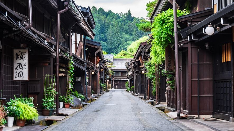 【古い町並み】 江戸・明治期に商家町として栄えた地区が「古い町並み」と呼ばれ、人気の町歩きスポット