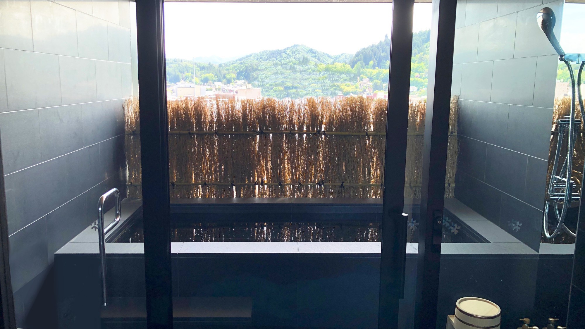 貸切風呂（墨）