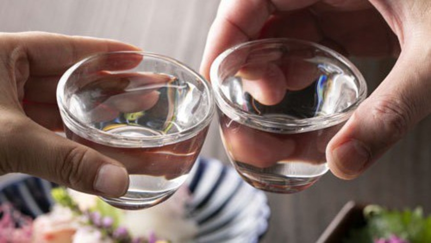 *【日本酒（イメージ）】地産の日本酒もご提供いたします。