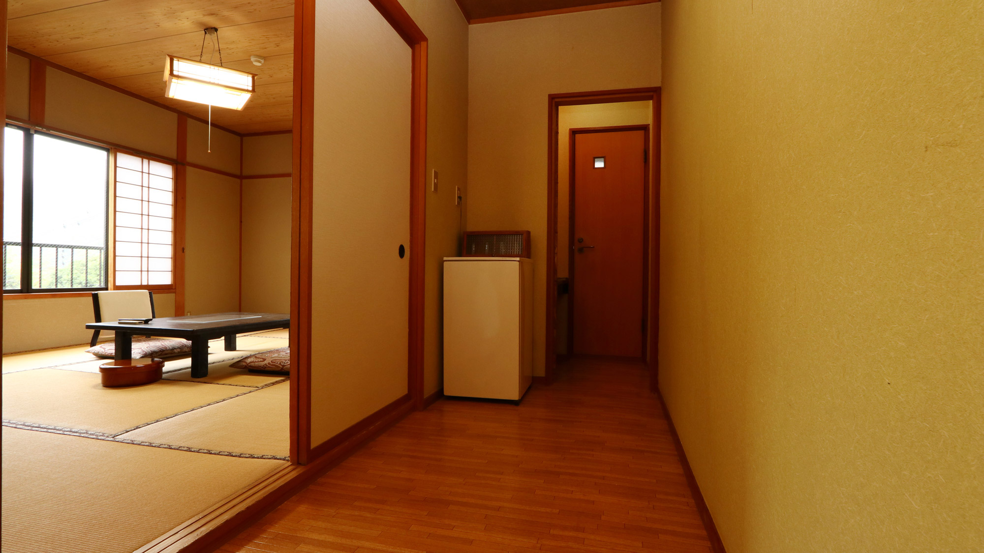客室_若竹_和室10畳＋広縁*