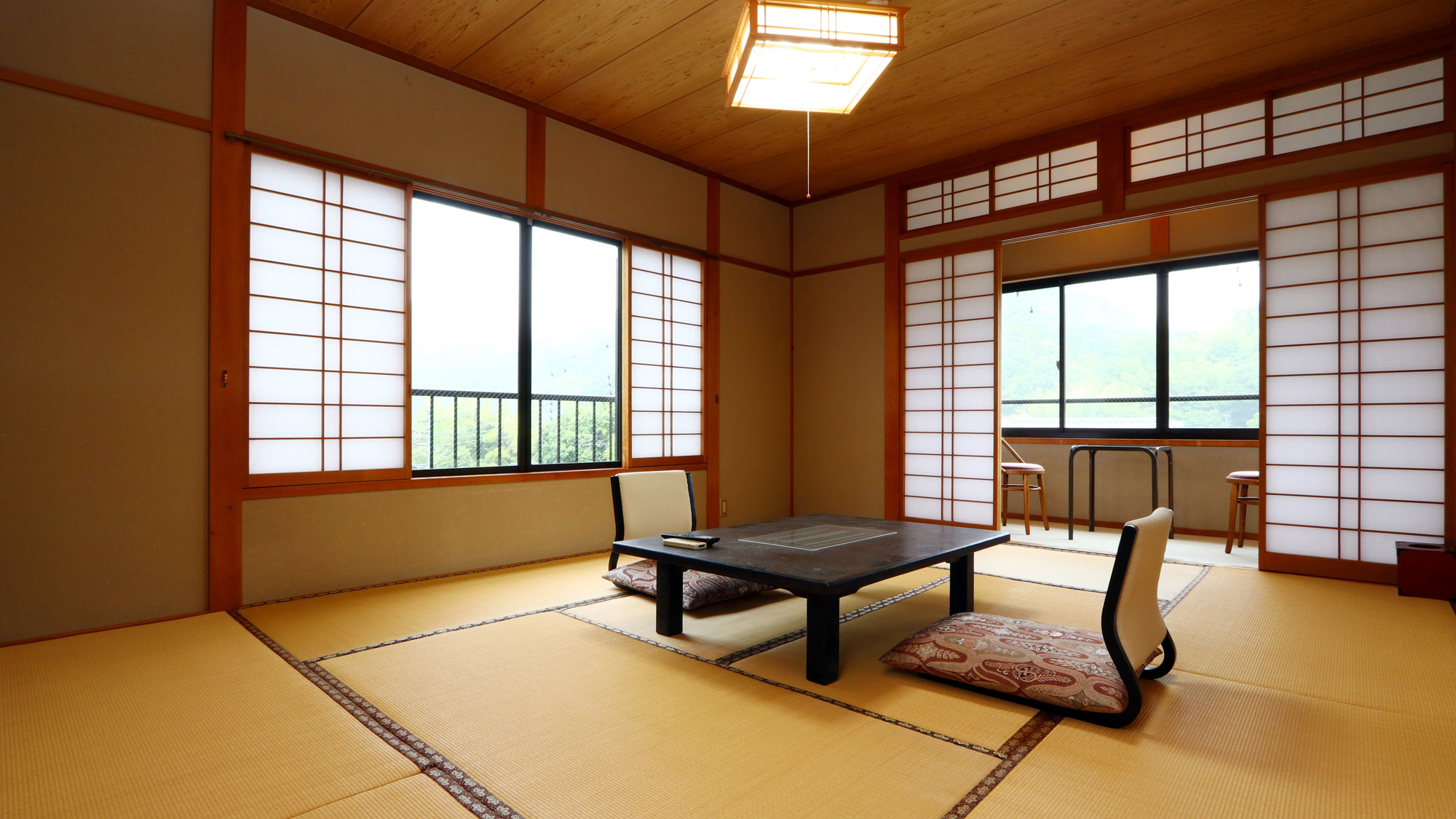 客室_若竹_和室10畳＋広縁*