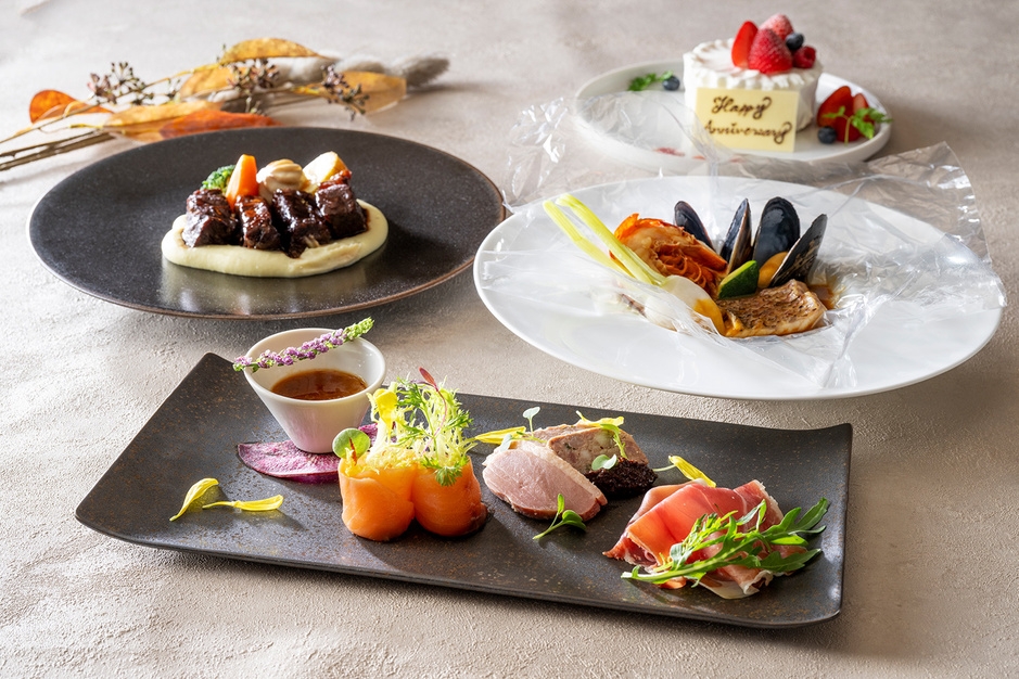 【Anniversary Stay】ルームサービス ディナー＆クラブラウンジ朝食付