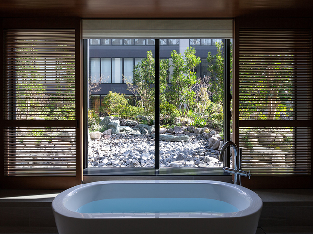 ジュニアスイート バス