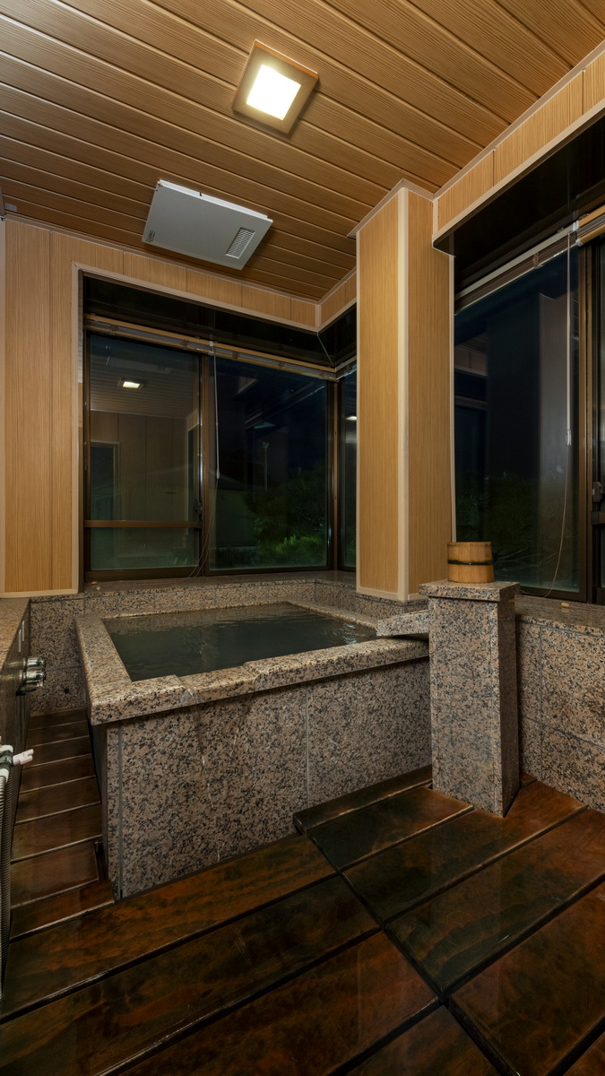 06タイプ 客室内石風呂