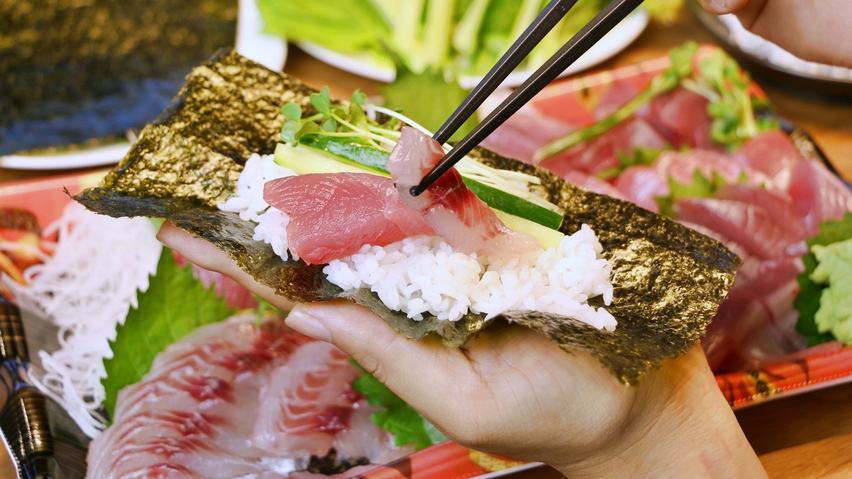 【1泊2食付き・手巻き寿司】地元のびっくり海鮮を使った手巻き寿司！お好きなものでパーティー♪