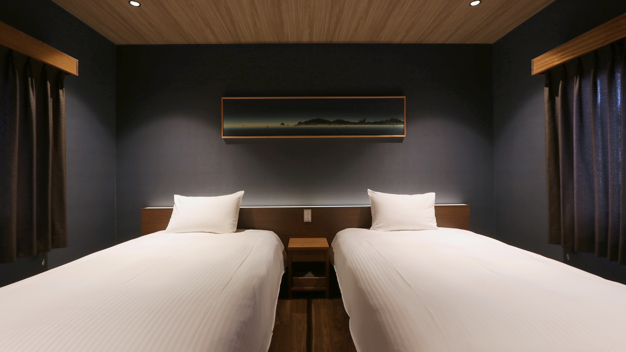 落ち着いた雰囲気の寝室 (3)