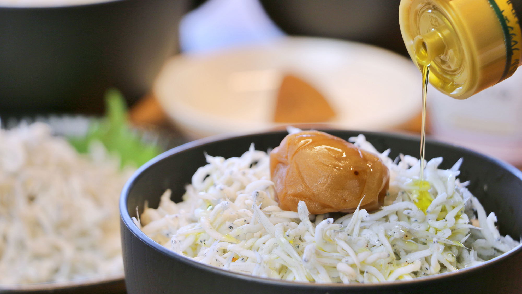 【朝食】セルフサービスでしらす丼 (1)