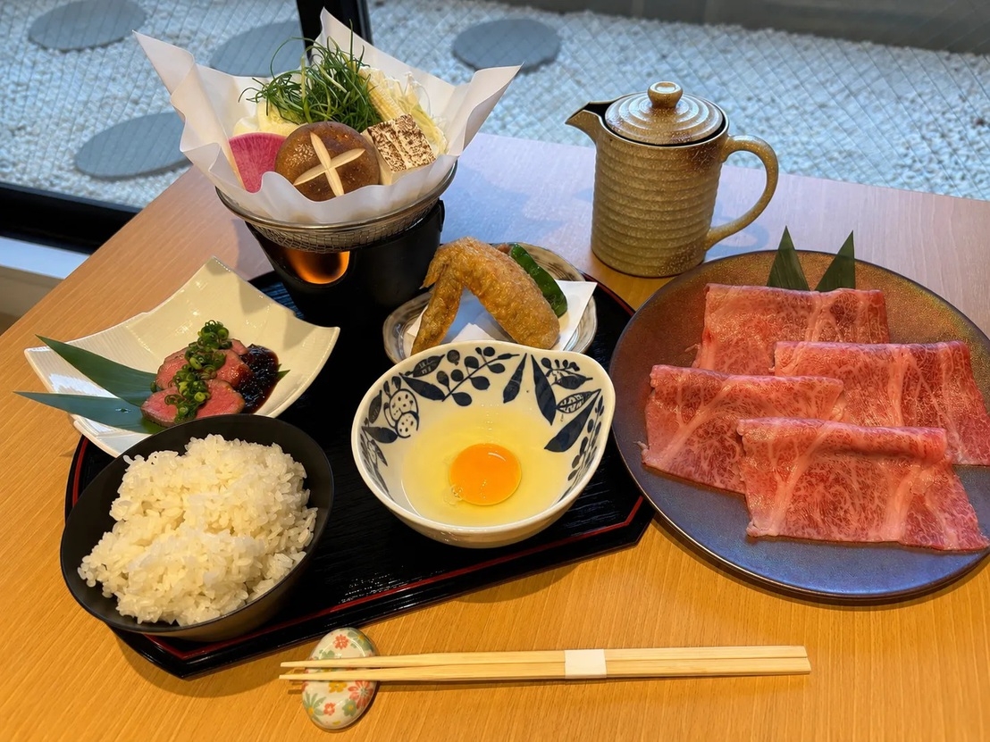 【お部屋で贅沢おこもり】選べる3種の鍋膳と寛ぎのステイ＜夕朝食付＞