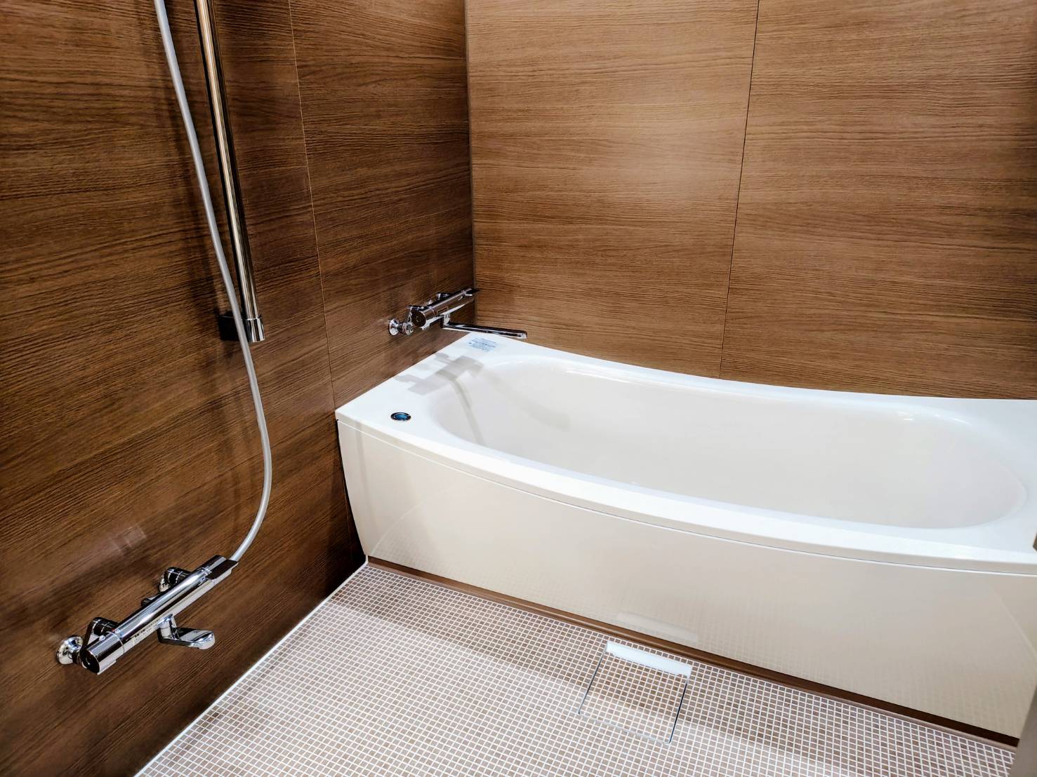 コンセプトルーム（ホワイト）浴室