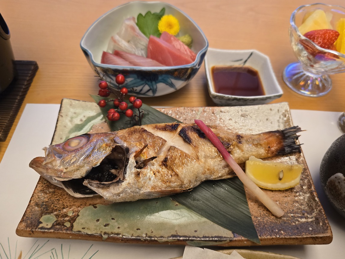 【1泊2食付き】☆館内で食べる若狭牛とのどぐろの特選会席プラン のんびりひろびろ 和室12畳