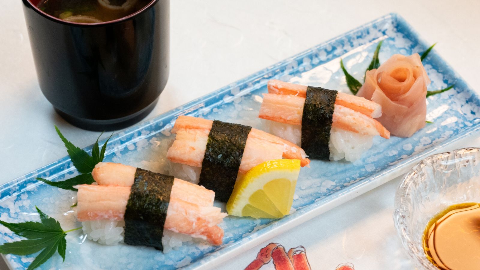 香住産紅ガニの手毬寿司