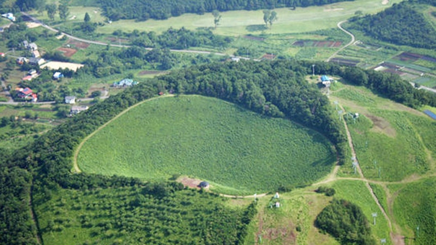 *神鍋山噴火口