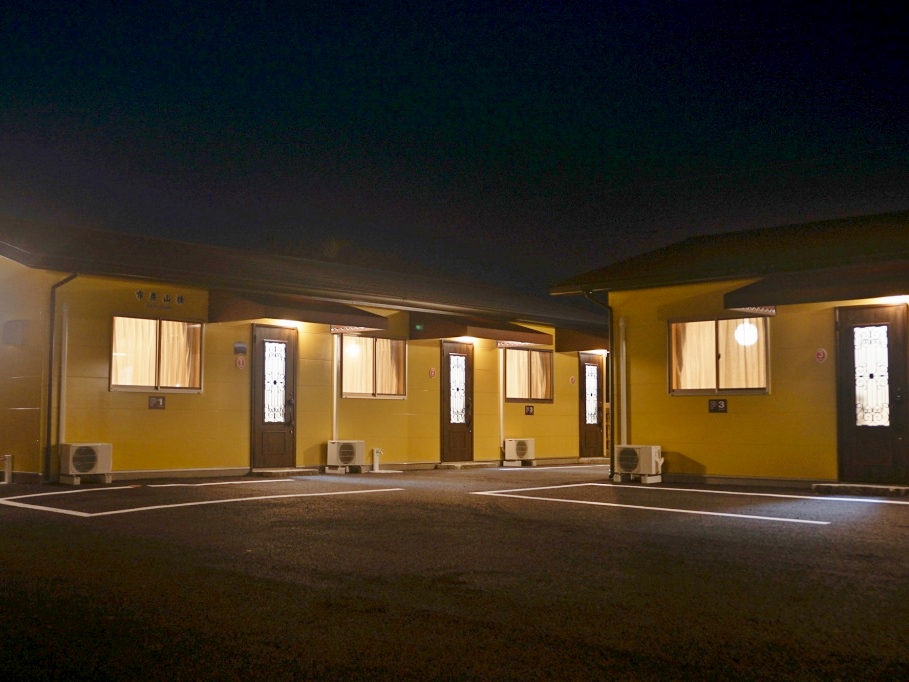 市房山棟(露天風呂付き)　白髪岳棟