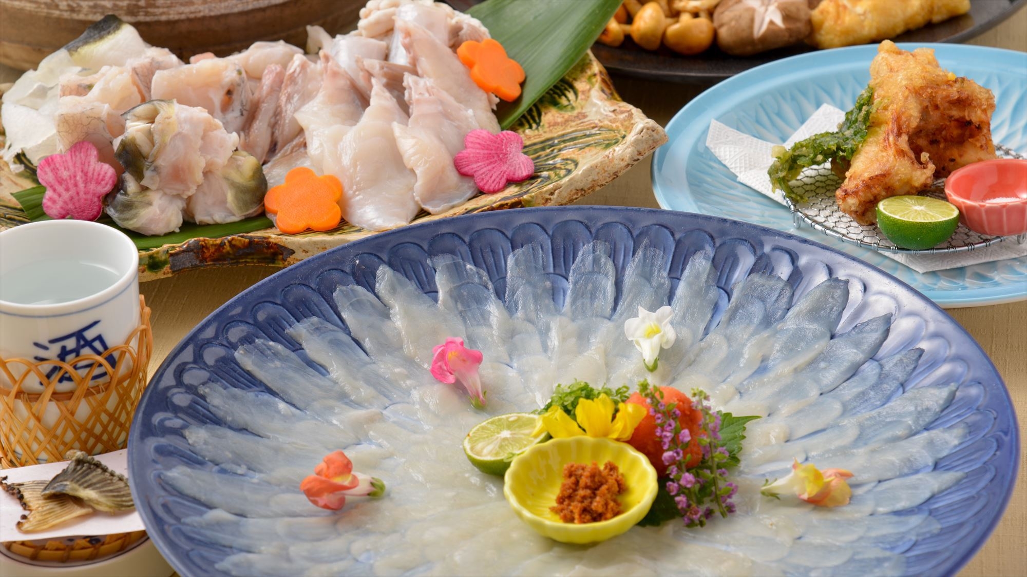 【早期割30/さき楽】【夕食・朝食付】てっさ・てっちりにヒレ酒など　ふぐづくし極み御膳｜3月まで