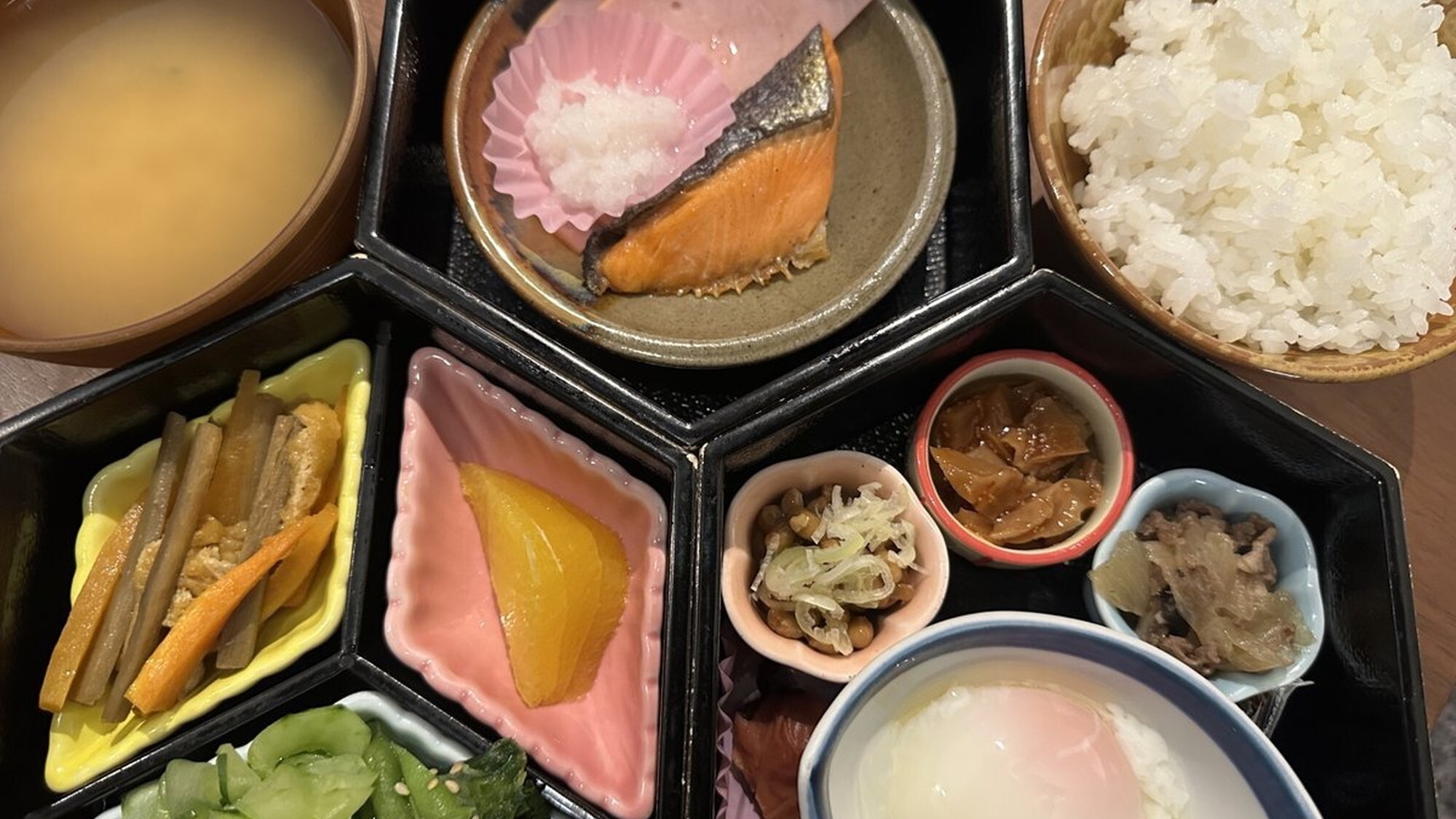 【2食付】トラフグ・清流那珂川でとれる鮎の塩焼き・季節の食材を使った和食セットをお部屋食にて