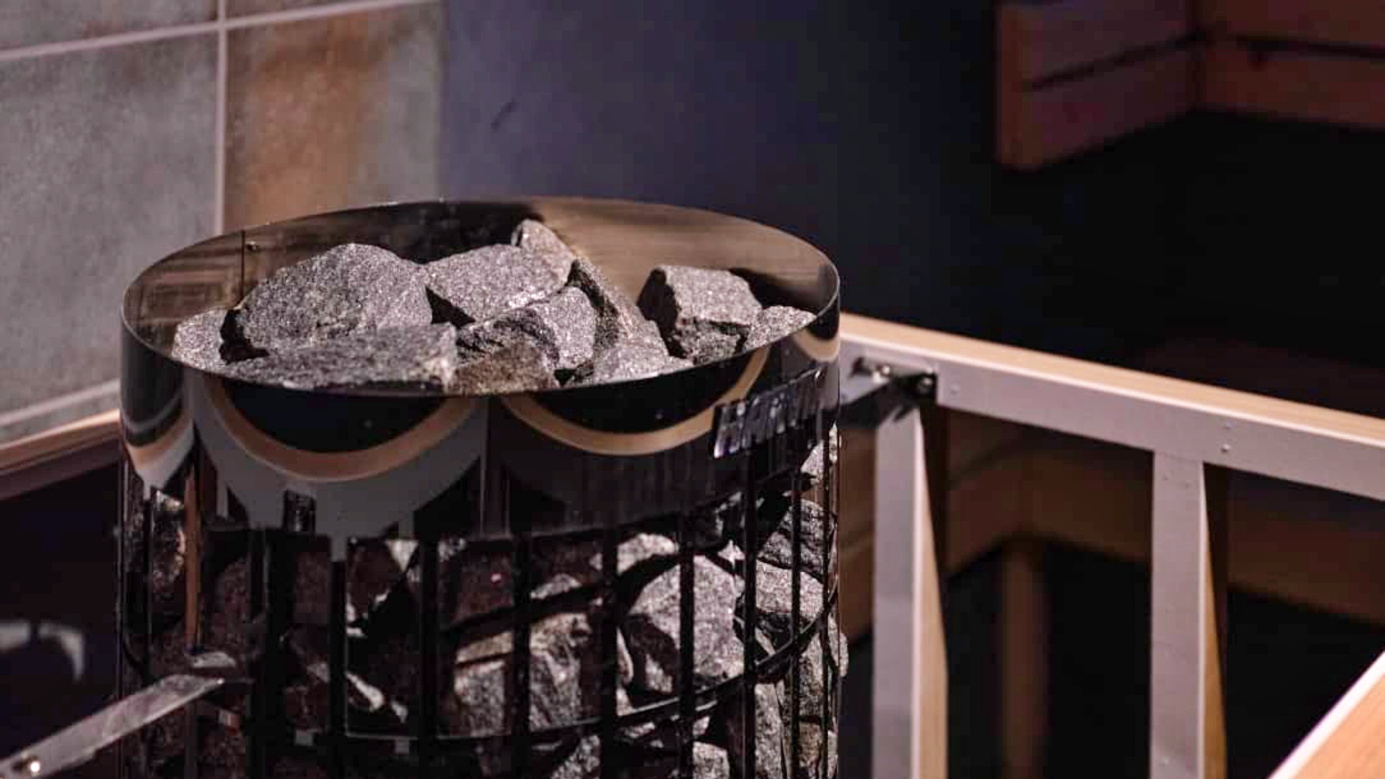 【プライベートサウナ】地元産アロマで楽しむ ロウリュウ