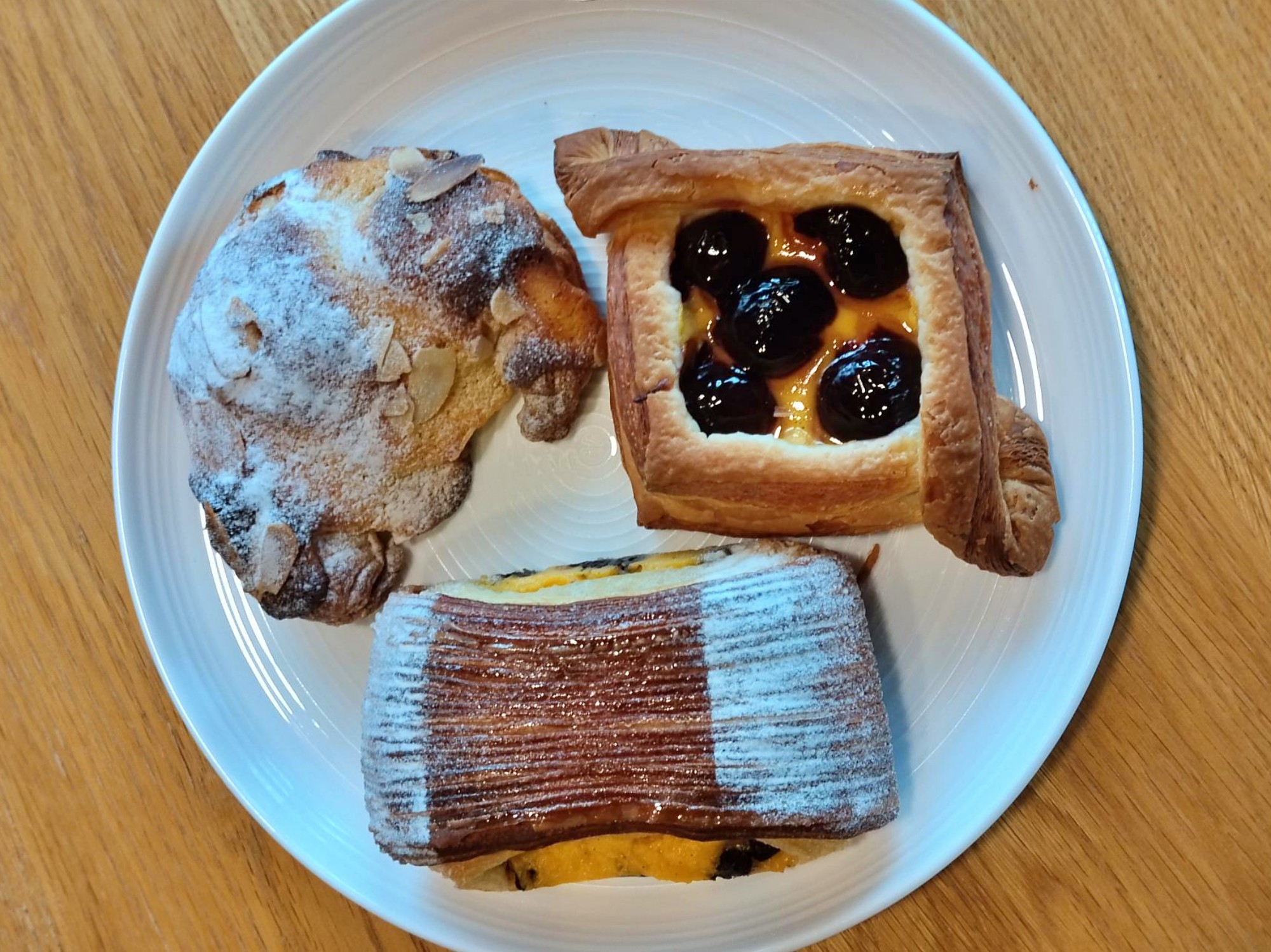 那須川町和洋菓子 千年屋（当館から徒歩10分）