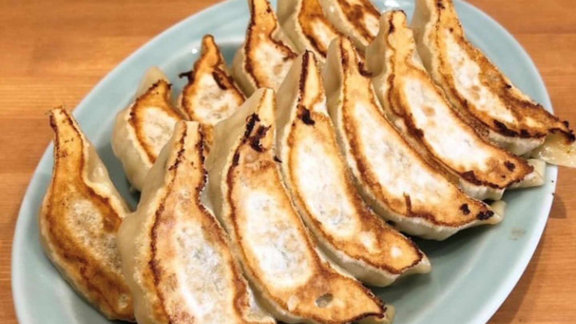 【餃子の尊氏】イノシシ肉を使った&ldquo;ししぎょうざ&rdquo;が名物。（当館から徒歩4分）