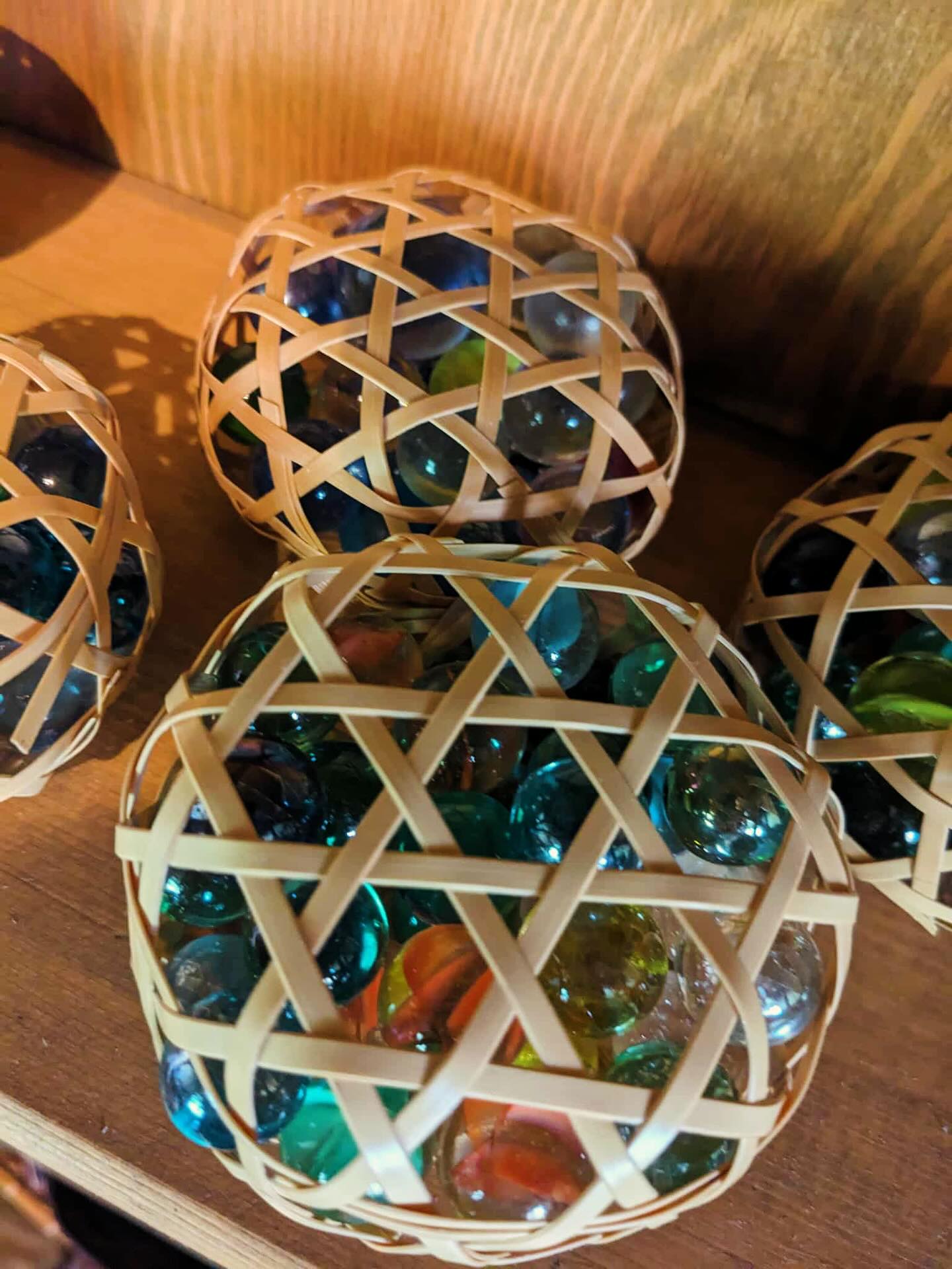 草ぼうぼう亭 那須川町で、 竹細工を楽しみましょう。