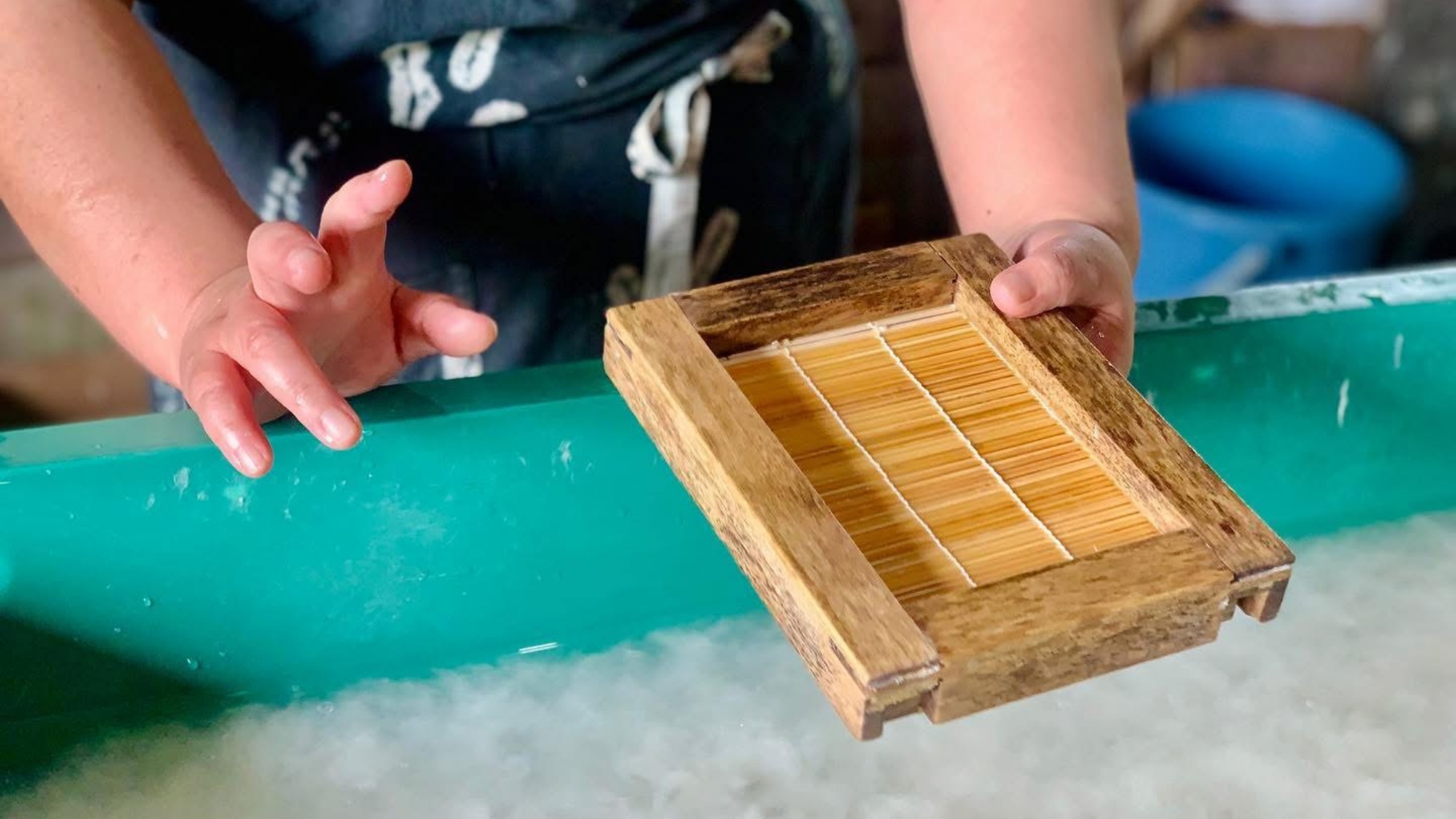 【体験アクティビティ】烏山和紙会館での和紙漉き体験