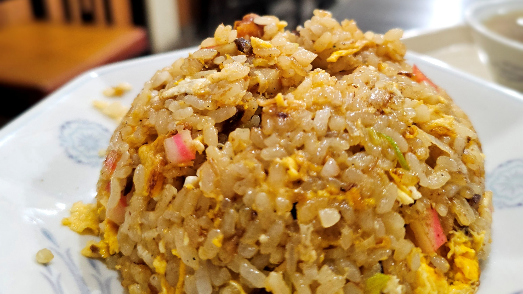 【中華料理 華苑】人気のチャーハン＆ラーメン。ボリューム満点。＜当館から徒歩4分＞