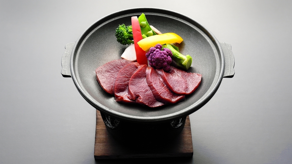 【選べる夕食グレードアップ】鹿肉陶板焼き・信州牛から選べる！【2食付】