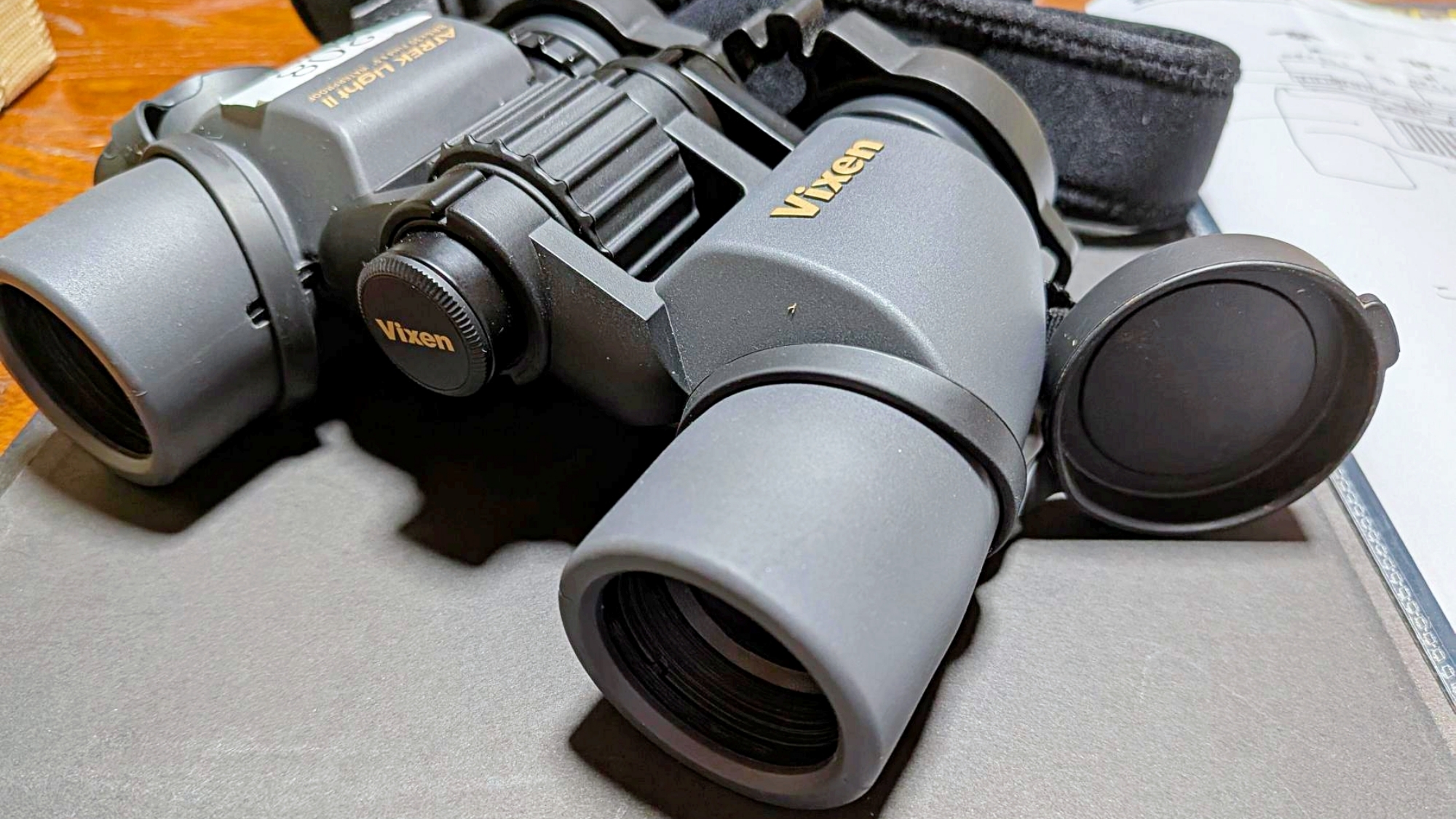 *双眼鏡／星空観察のため、各部屋にご用意しております。