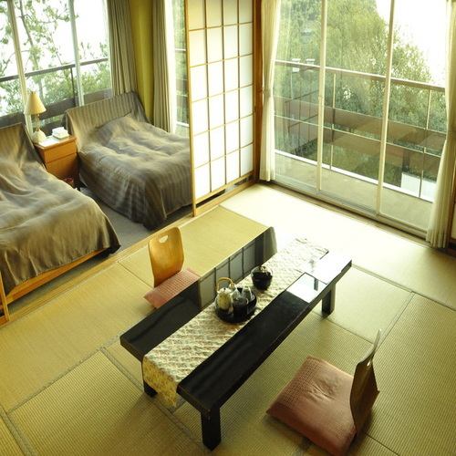 Special room for 6 people Japanese and Western room