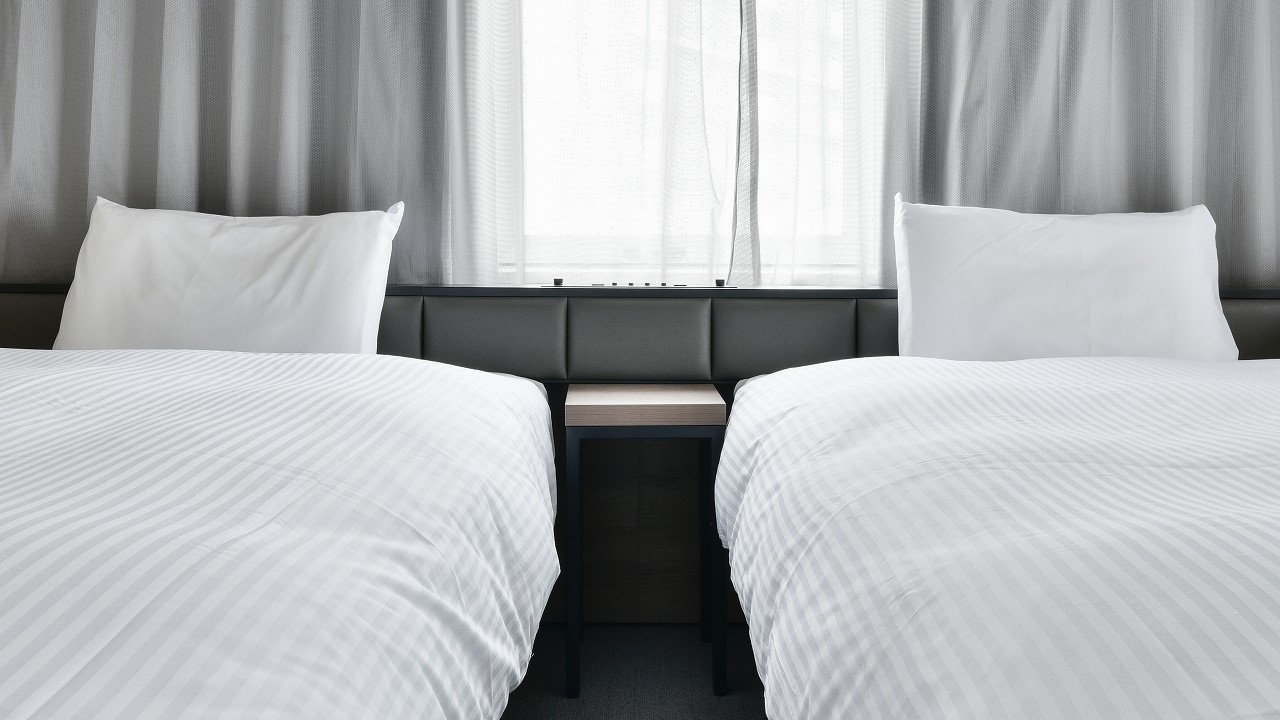 【スーペリアツインルーム】　120㎝ベッド2台　ゆったり空間　靴を脱いでお過ごしいただけるスタイル