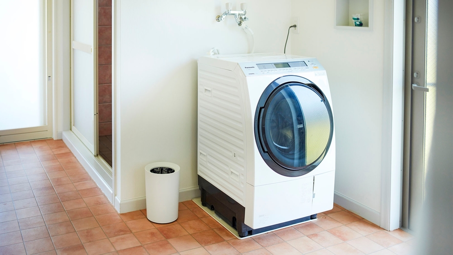 ・当施設ではとても便利な洗濯乾燥機を備えております