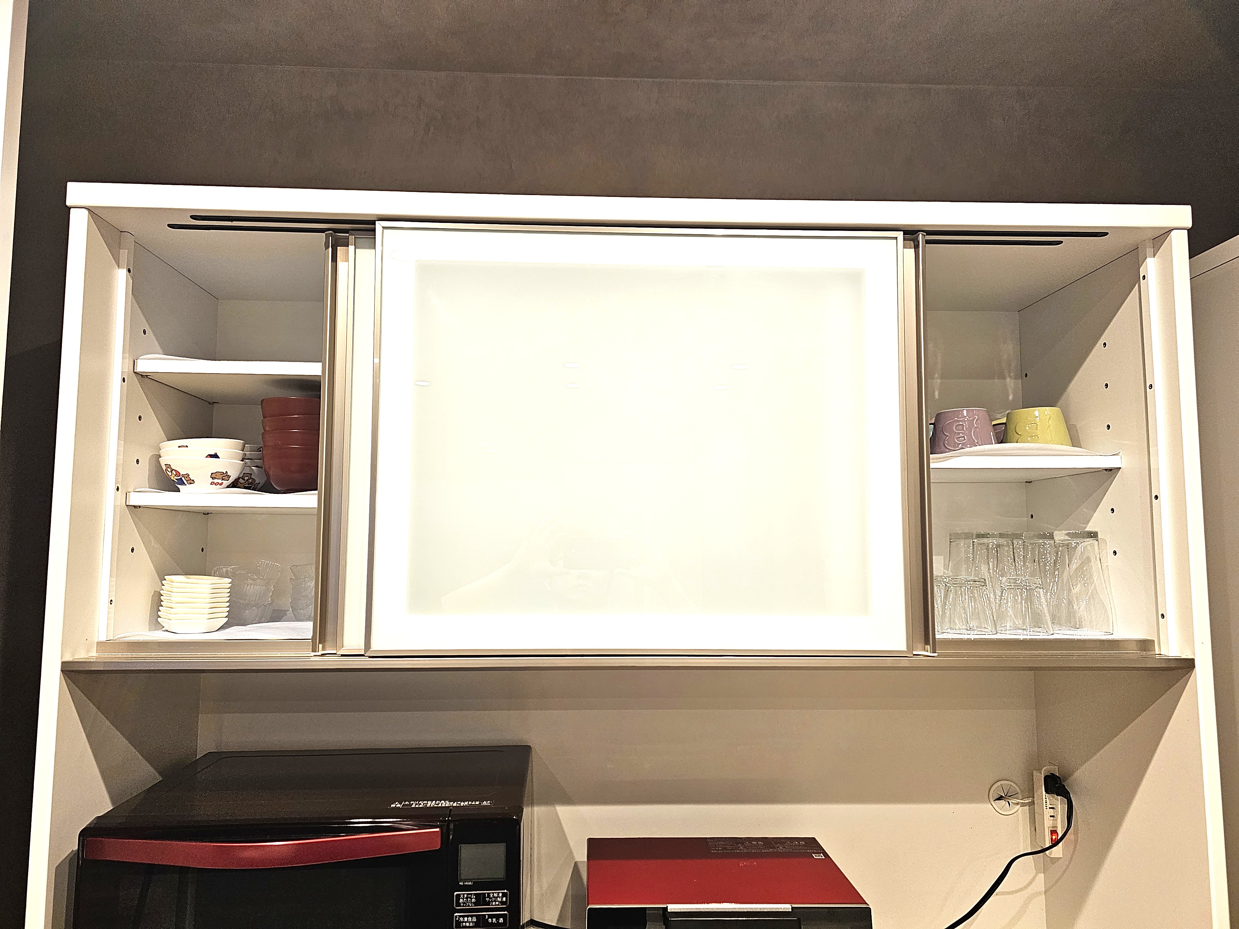 2F キッチン 食器類②