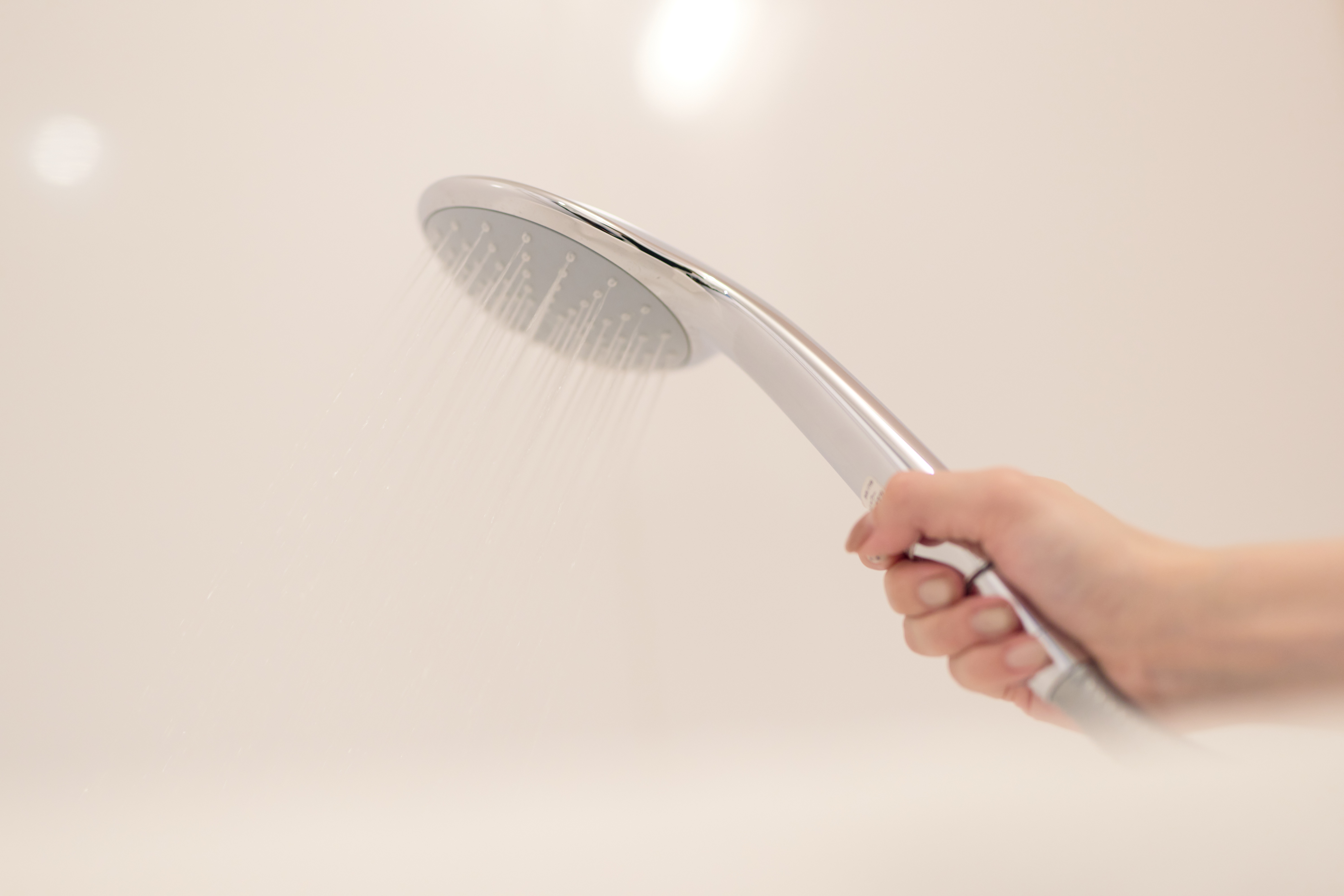 ラージ・コーナーツインシャワーヘッド