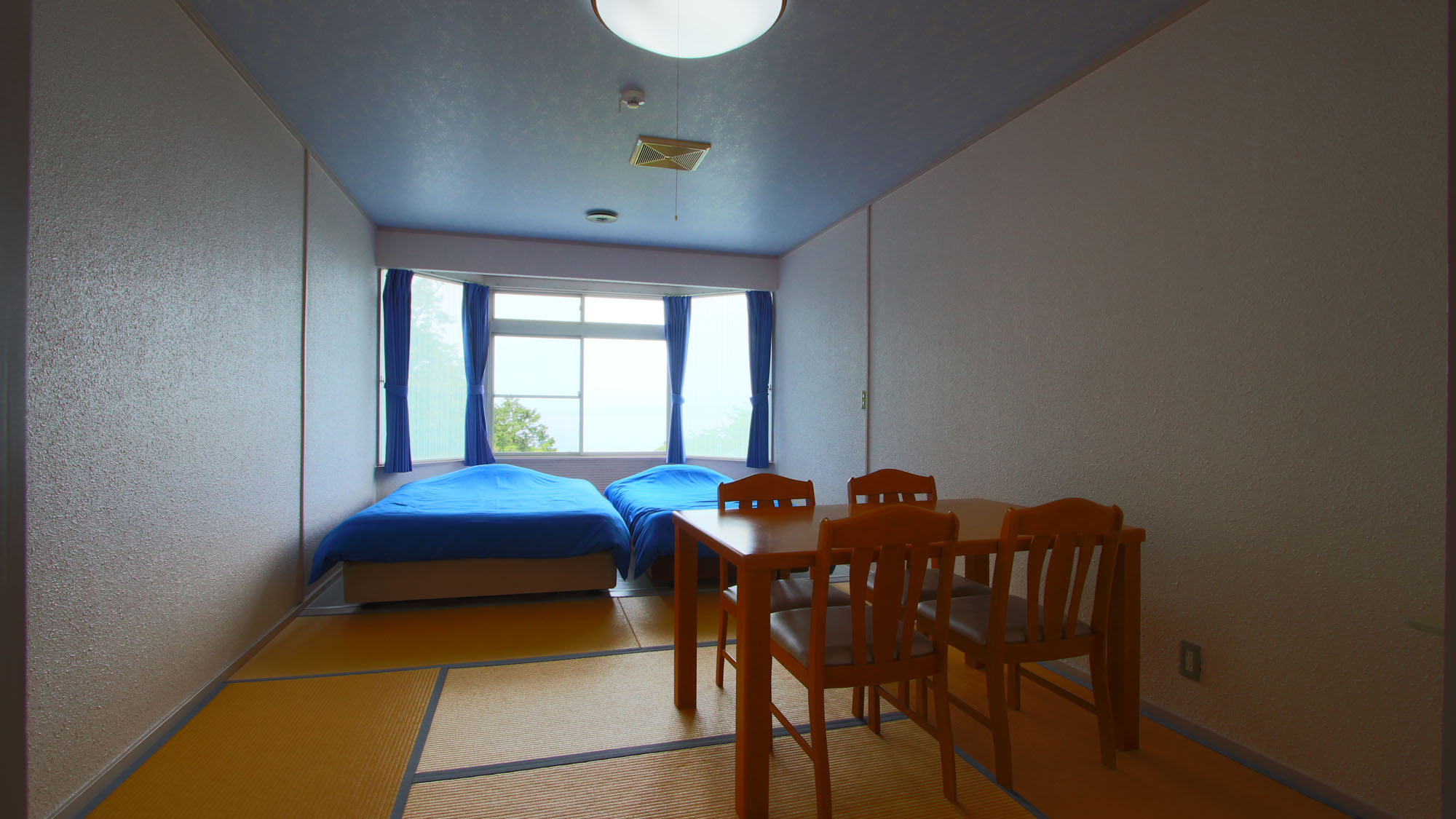和洋室◆爽やかな色を基調としたお部屋です