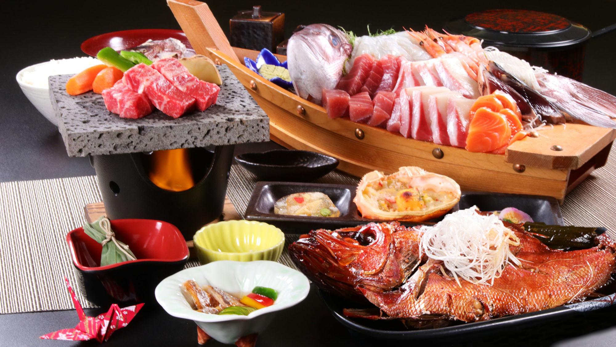 金目鯛の姿煮と 伊豆の海の幸満載な舟盛りがついた欲張りコース＊金目鯛姿煮と舟盛はグループ毎にご提供