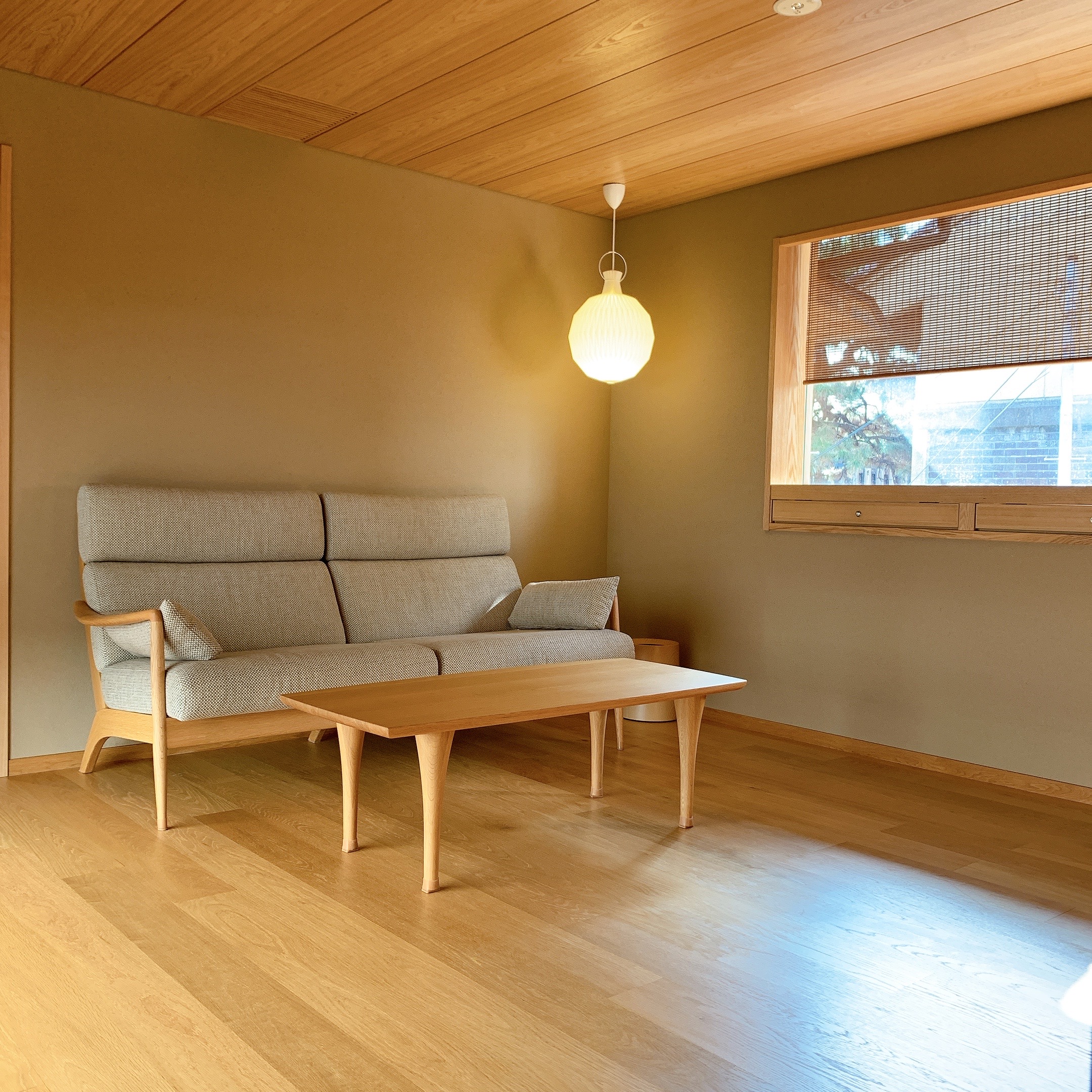 2階ベッドルームソファー