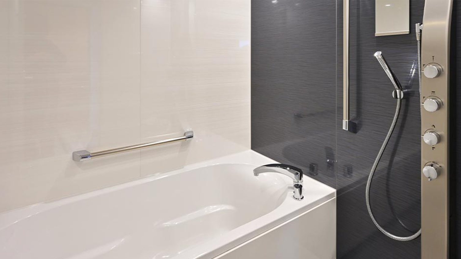 【パノラマシービュー701】バスルームとトイレは別です。ゆったり旅の疲れを癒すひとときを