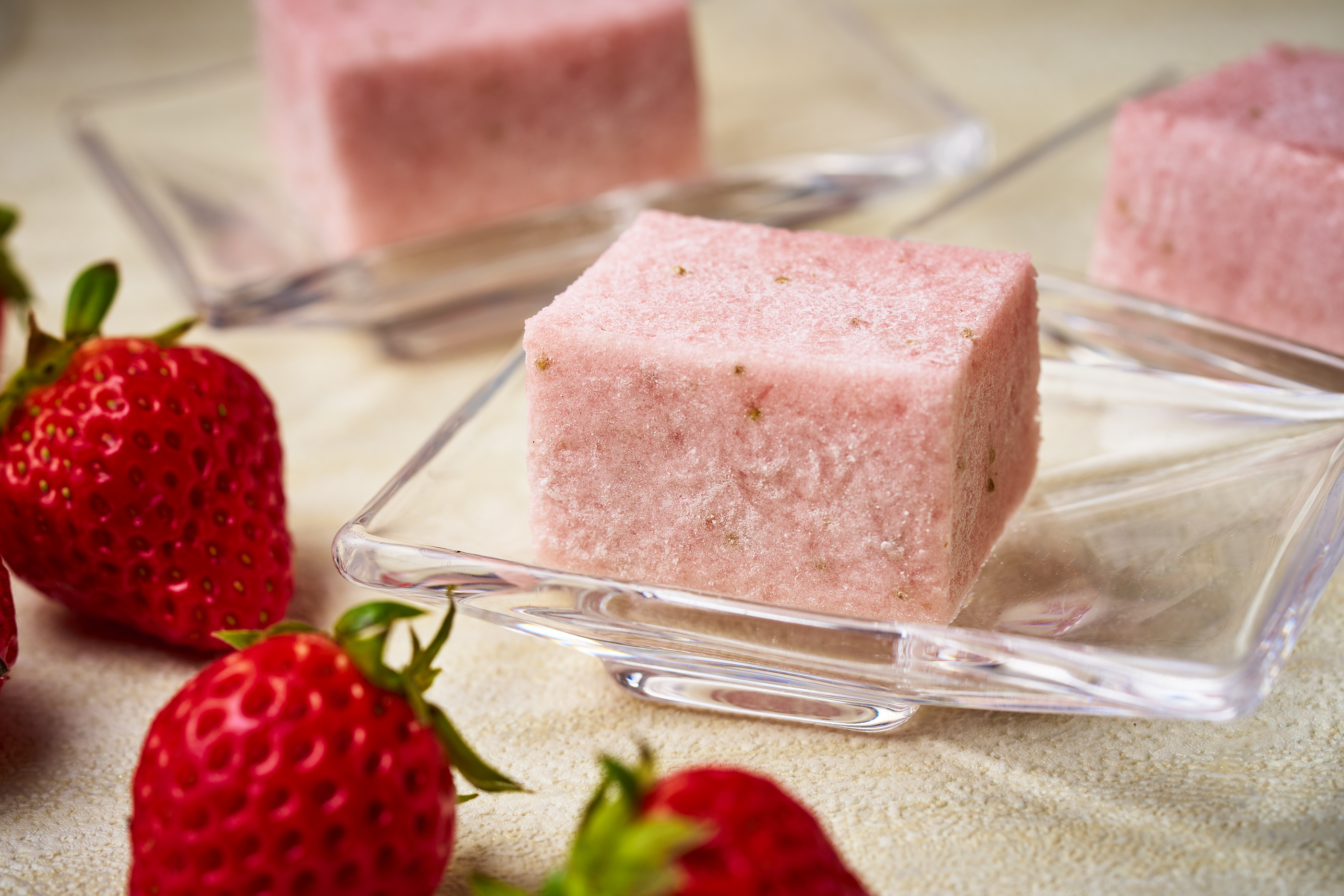 春企画　苺のギモーヴ