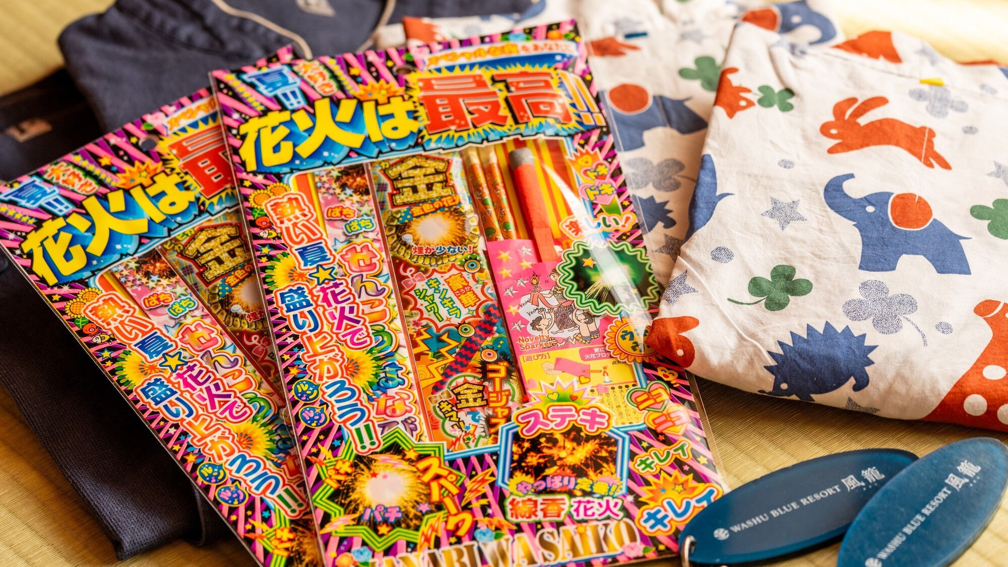 花火とお子様浴衣