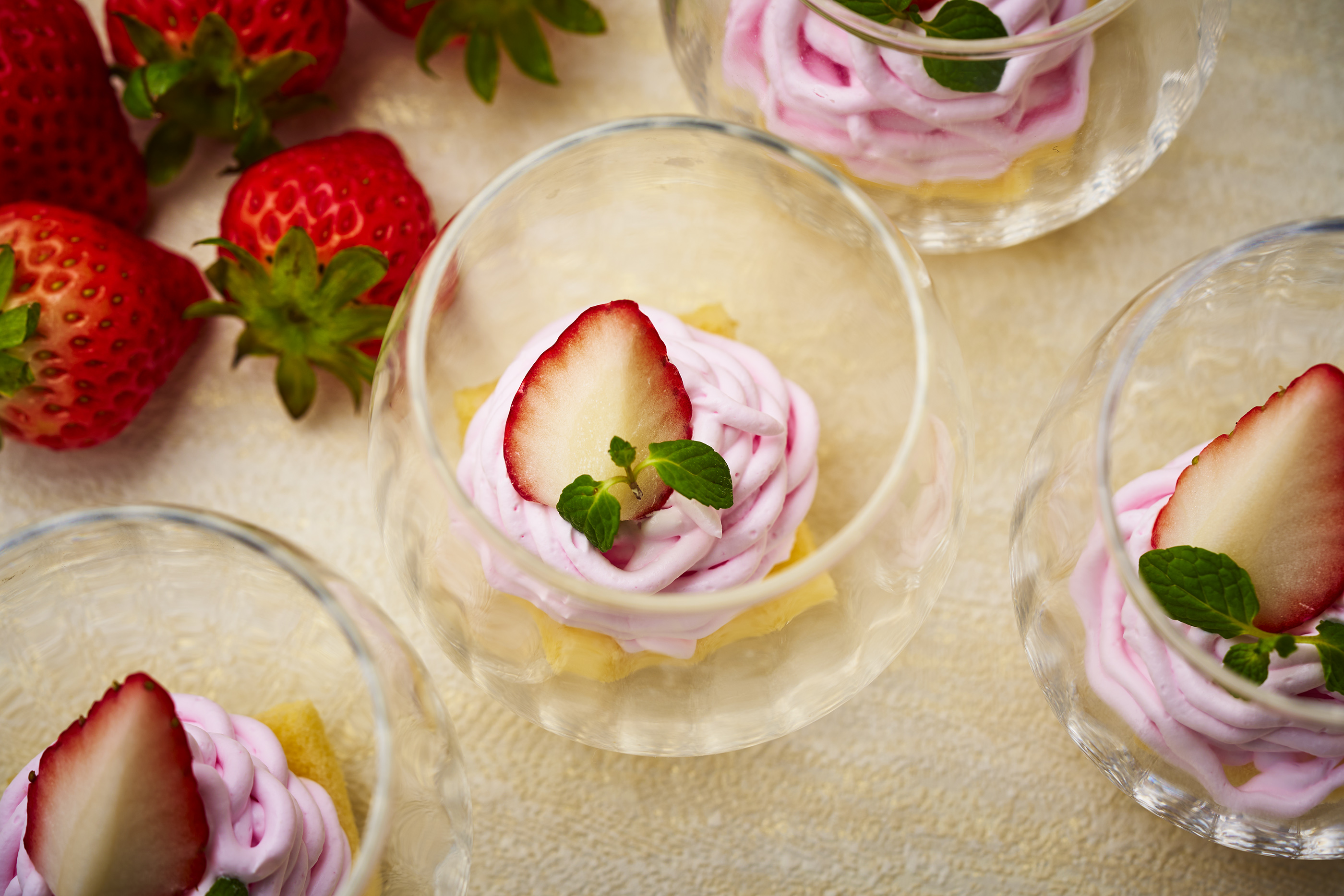 春企画　苺のモンブラン